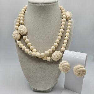 VINTAGE Cream Lucite Carved Bead 36" Long Strand Necklace and Earrings Set